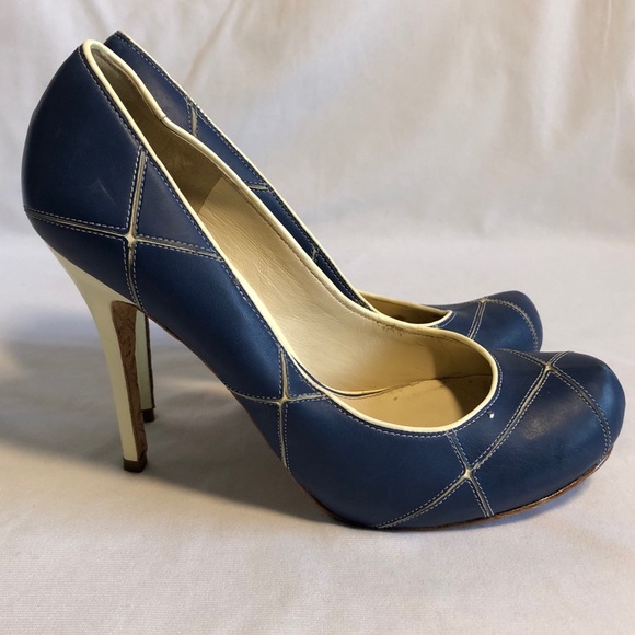 L.A.M.B. Round Toe Quilted Pumps - Picture 6 of 10